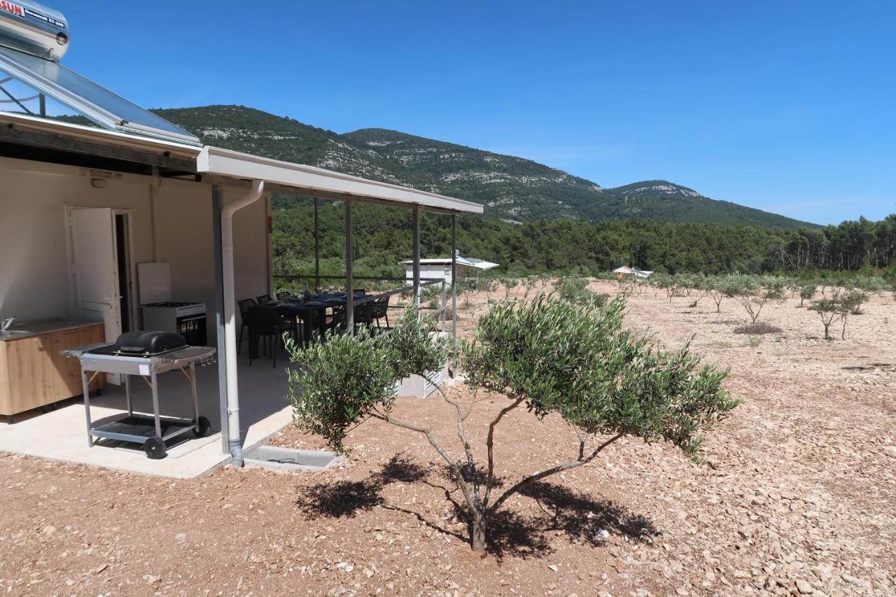 Villa Robinson Olive Tree Huts Čara Exterior foto